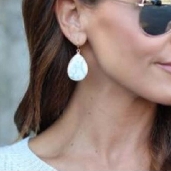 Vici Jewelry - White stone dangle earrings